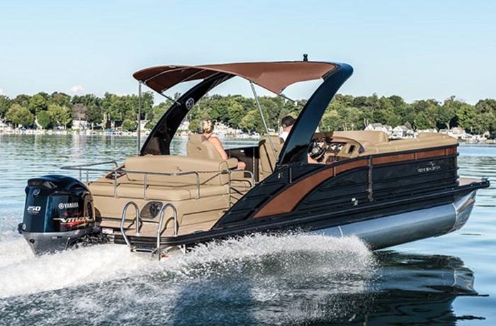 Bennington R Series Pontoon Boats